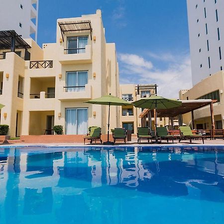 Zafiro Beach Boutique Resort Mazatlan Exterior photo
