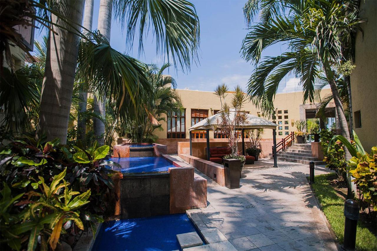 Zafiro Beach Boutique Resort Mazatlan Exterior photo