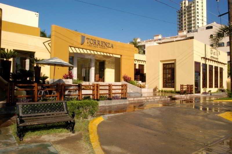 Zafiro Beach Boutique Resort Mazatlan Exterior photo