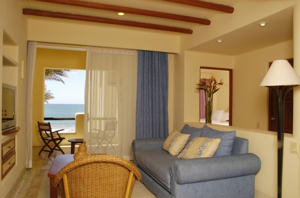 Zafiro Beach Boutique Resort Mazatlan Exterior photo
