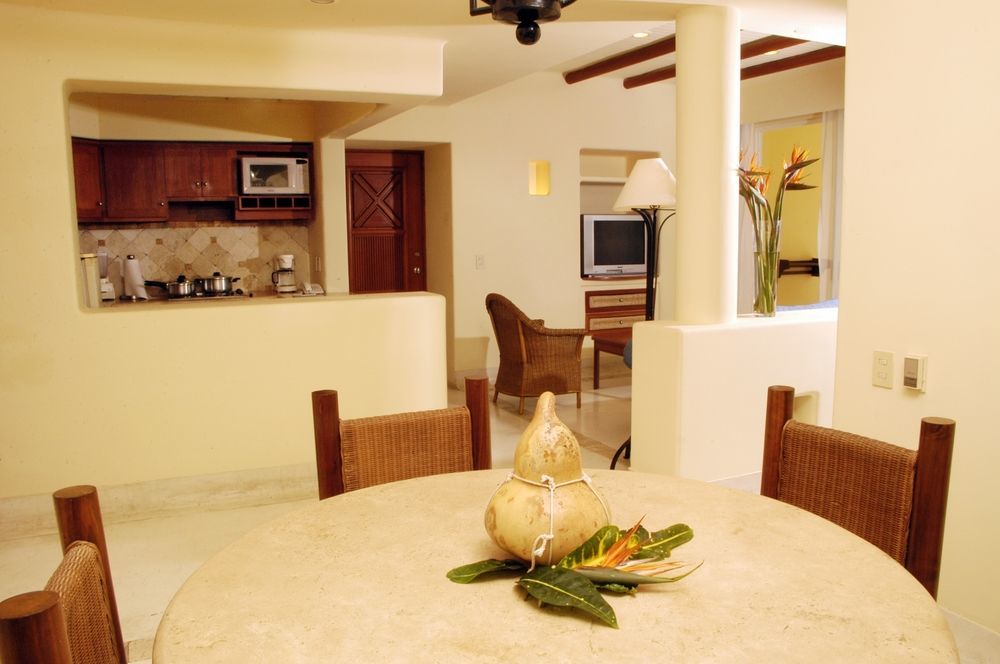 Zafiro Beach Boutique Resort Mazatlan Exterior photo