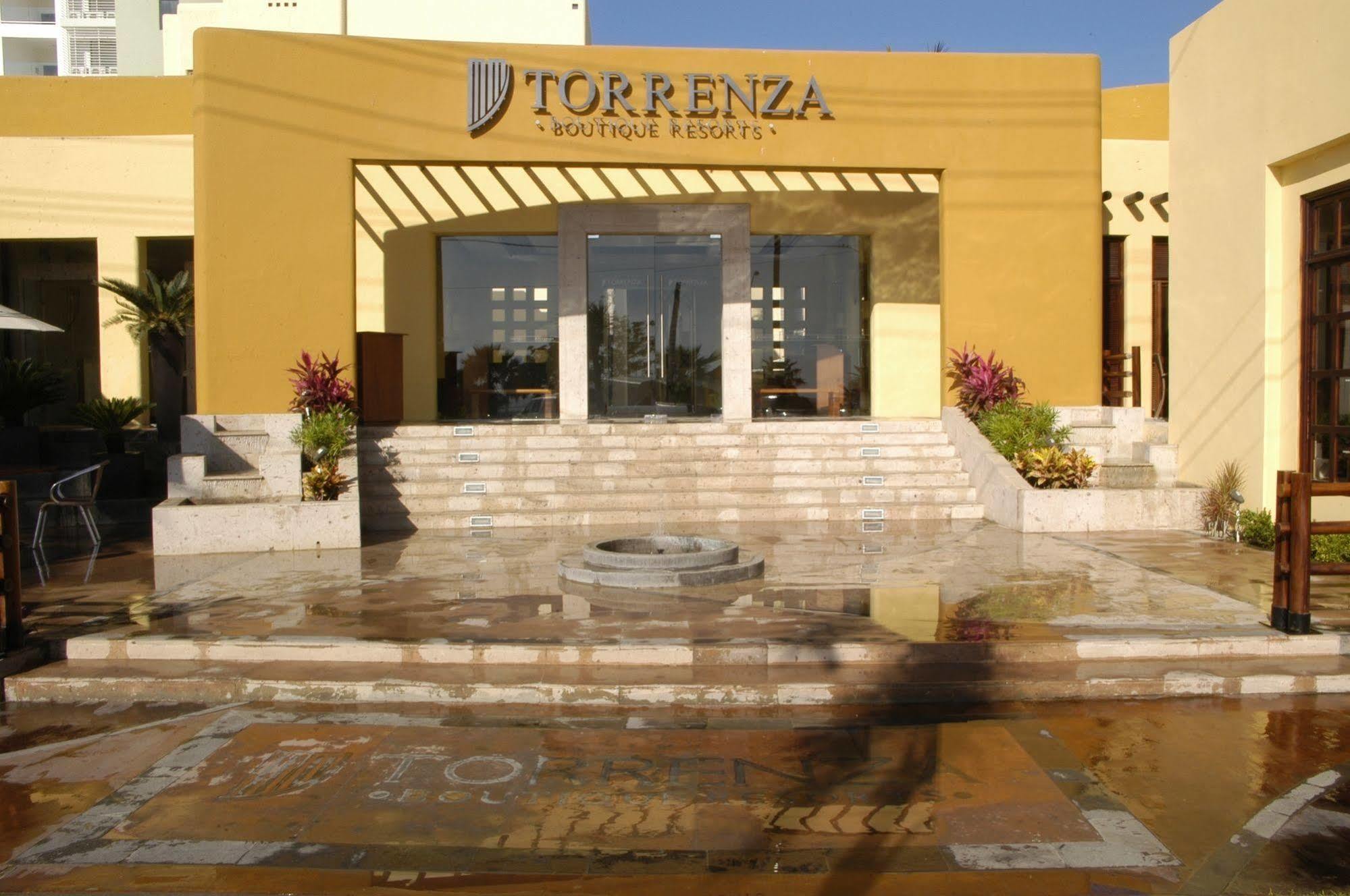 Zafiro Beach Boutique Resort Mazatlan Exterior photo